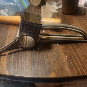 Mouli grater made in france